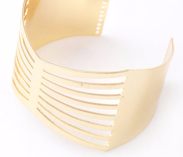 Hollow Angle Bracelet